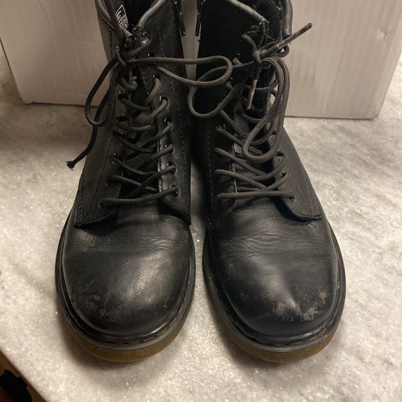 Children’s Dr.Martens UK size 1 US size 2 EU size 33 - Picture 7 of 7